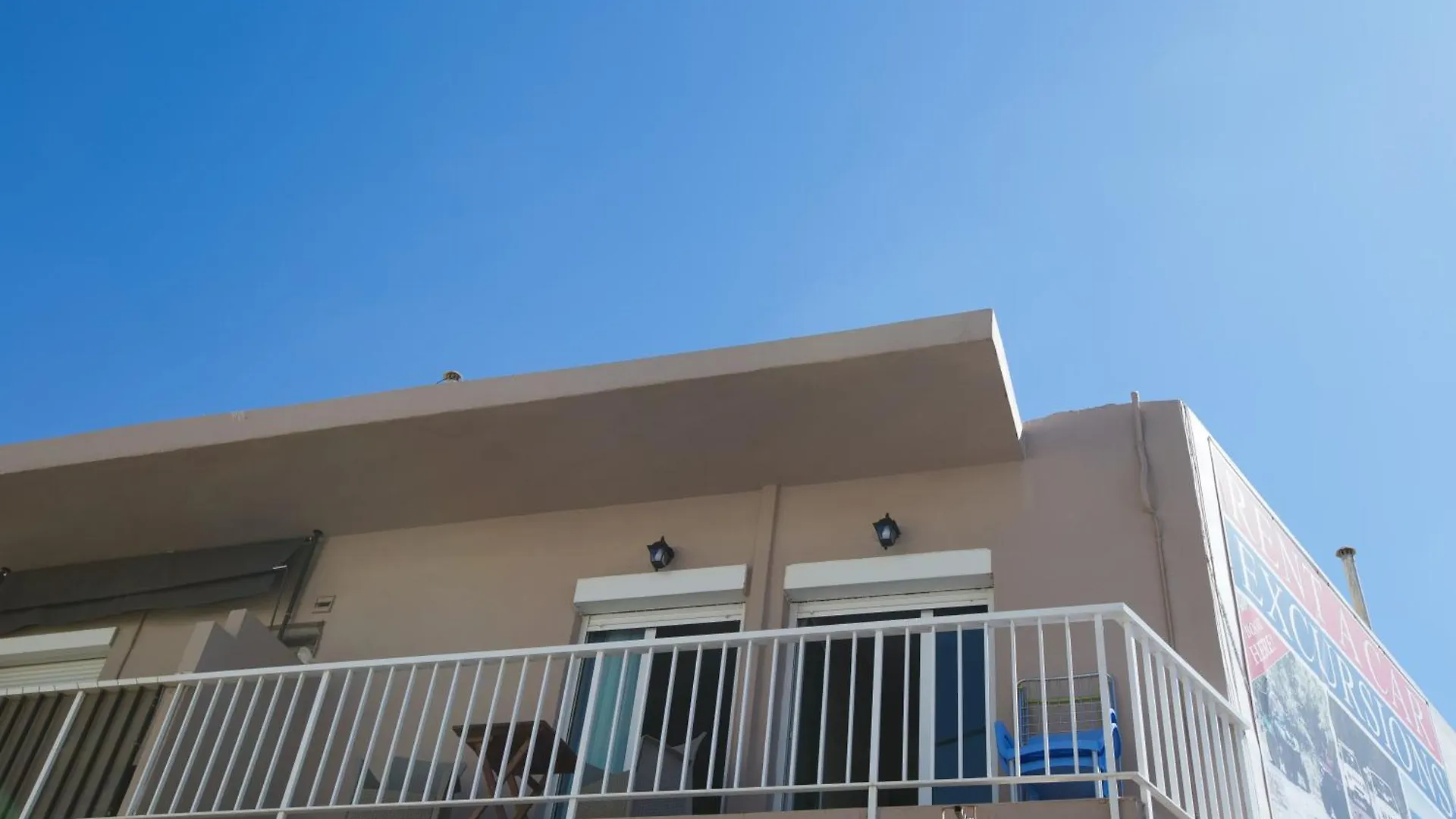 Theo Apartments Resmo Yunanistan